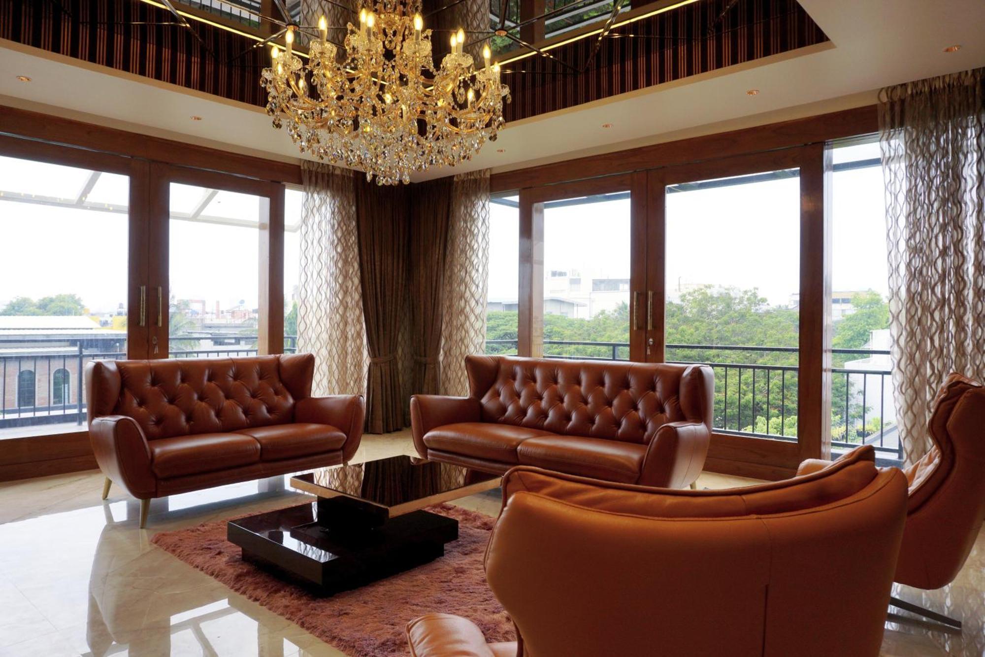 Апартаменти The Pentouz On 100 Feet Road Indiranagar - An Urban Luxury Retreat Бенґалуру Екстер'єр фото